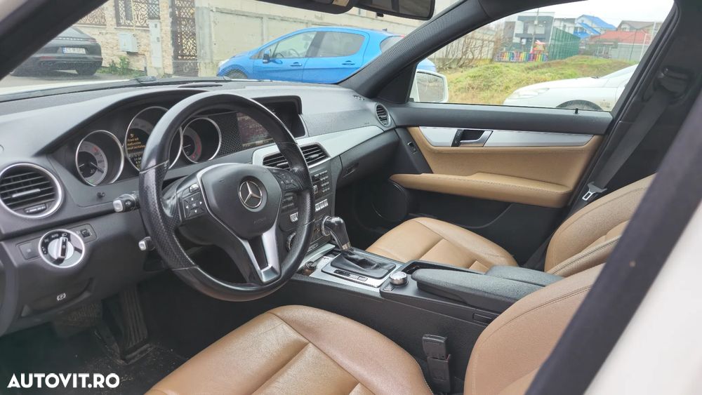 Mercedes-Benz C - 5