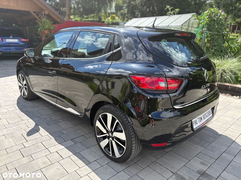 Renault Clio - 16