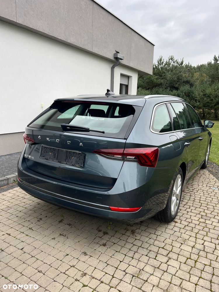 Skoda Octavia 2.0 TDI (Green tec) DSG Style - 5