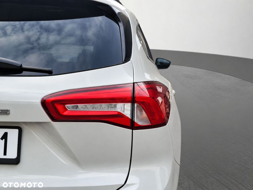 Ford Focus 1.5 EcoBoost ST-Line - 33