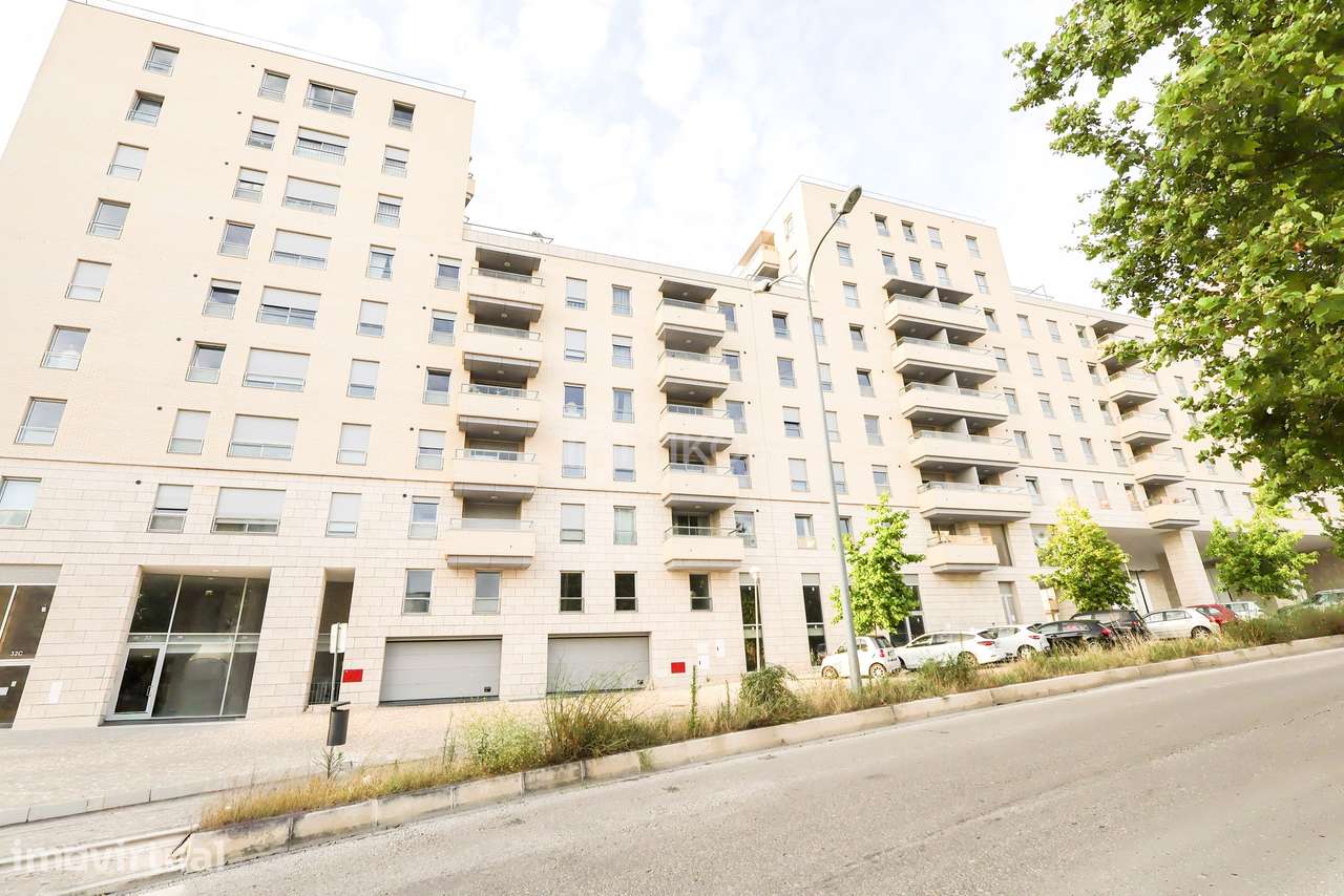 LOJA CONTRUÇÃO NOVA COM SAÍDA DE FUMOS | 261 M² | ADAPTE AO SEU NEGÓCI - Grande imagem: 4/56