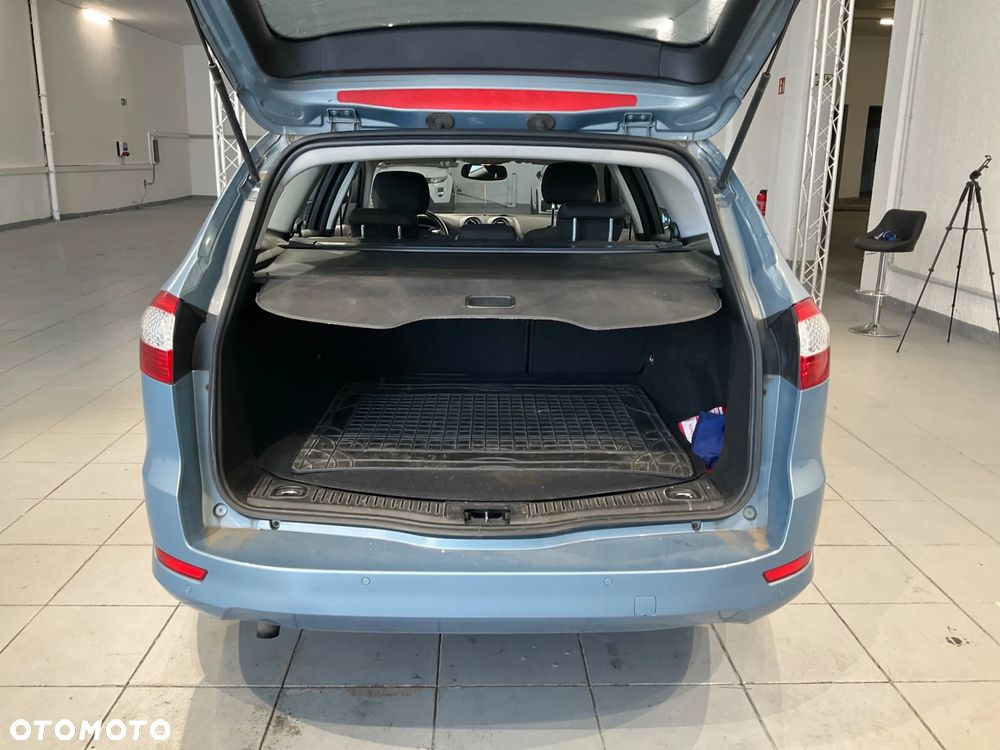 Ford Mondeo - 9