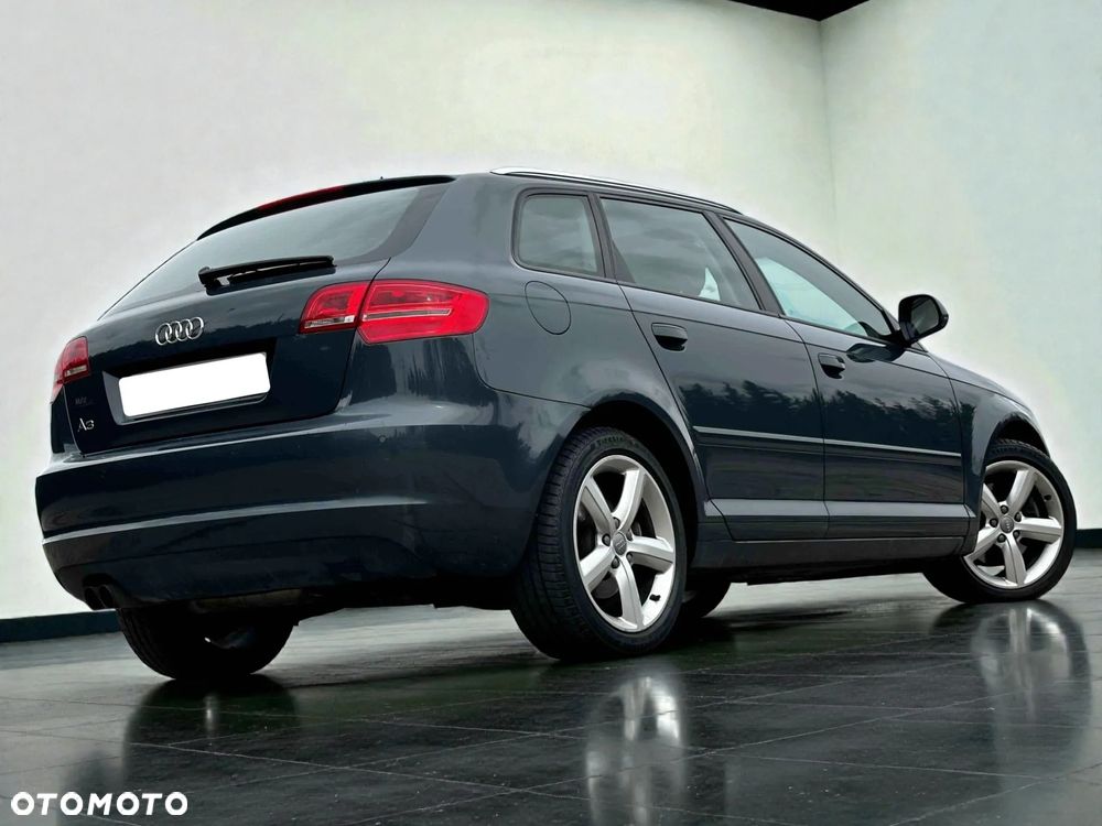 Audi A3 Sportback - 19