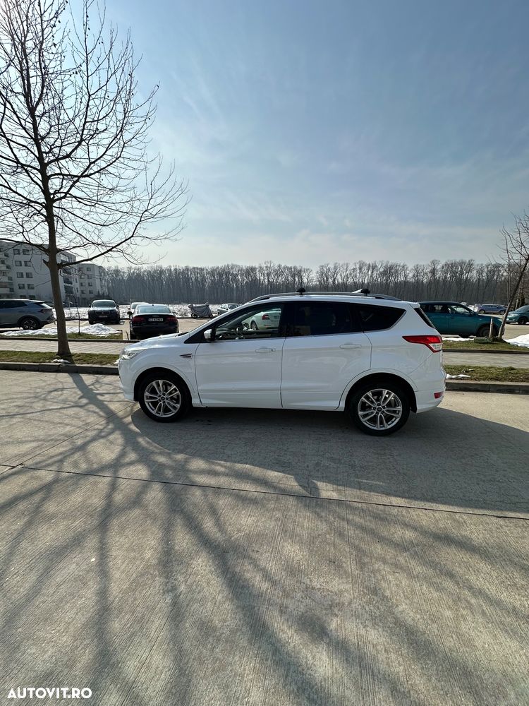 Ford Kuga 2.0 TDCi Powershift 4WD Titanium - 8