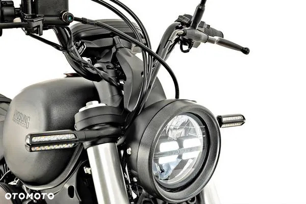 Hyosung GV - 7