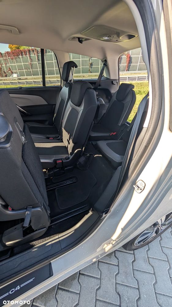 Citroën C4 Grand Picasso - 11