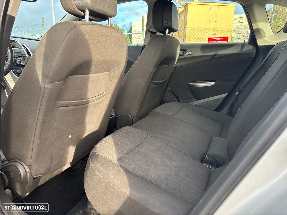 Opel Astra 1.4 Enjoy - 40