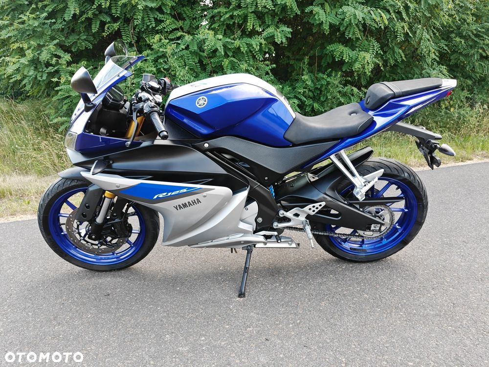 Yamaha YZF - 8