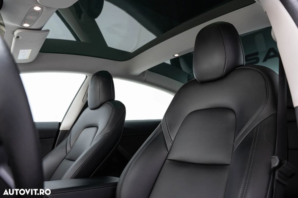 Tesla Model 3 Long Range AWD Premium - 6
