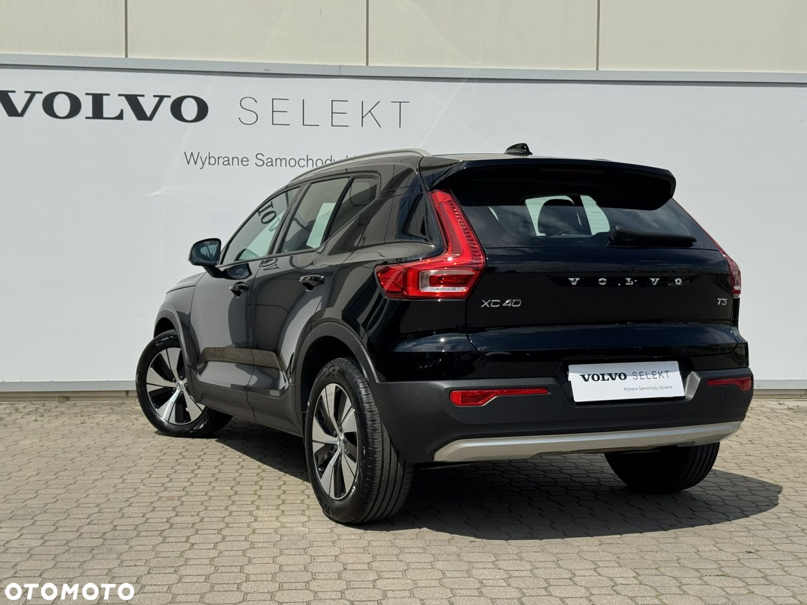 Volvo XC 40 T3 Momentum Pro - 3
