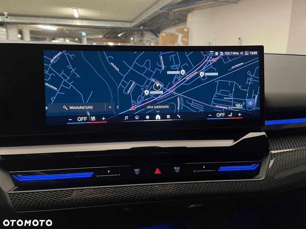 BMW Seria 5 520i mHEV M Sport - 24