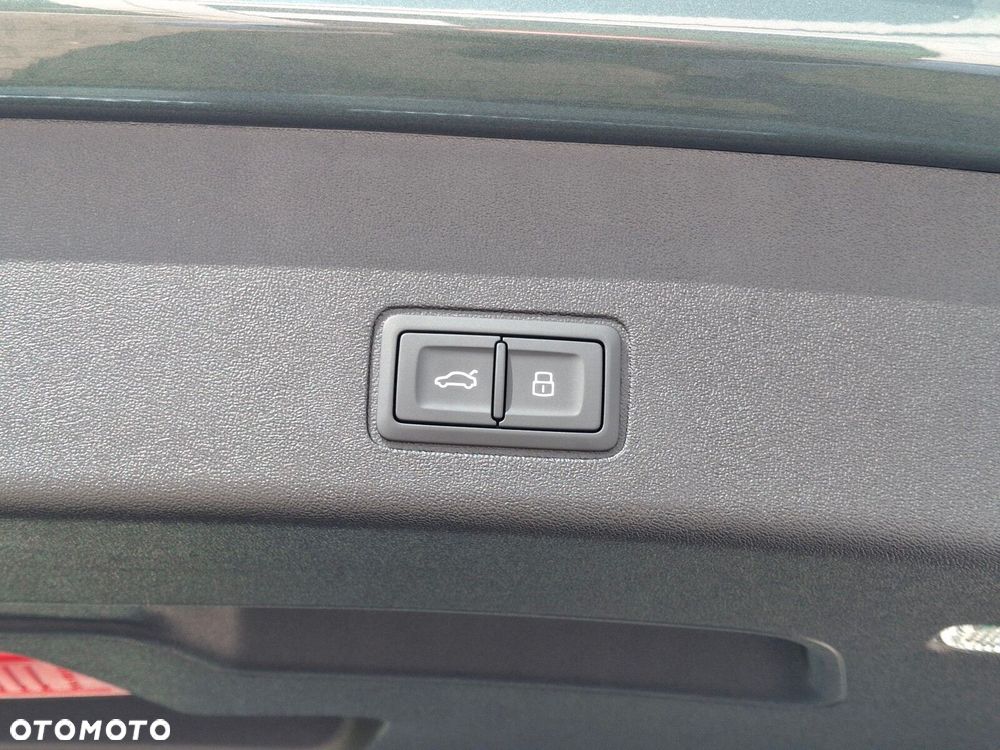 Audi Q3 Sportback - 12