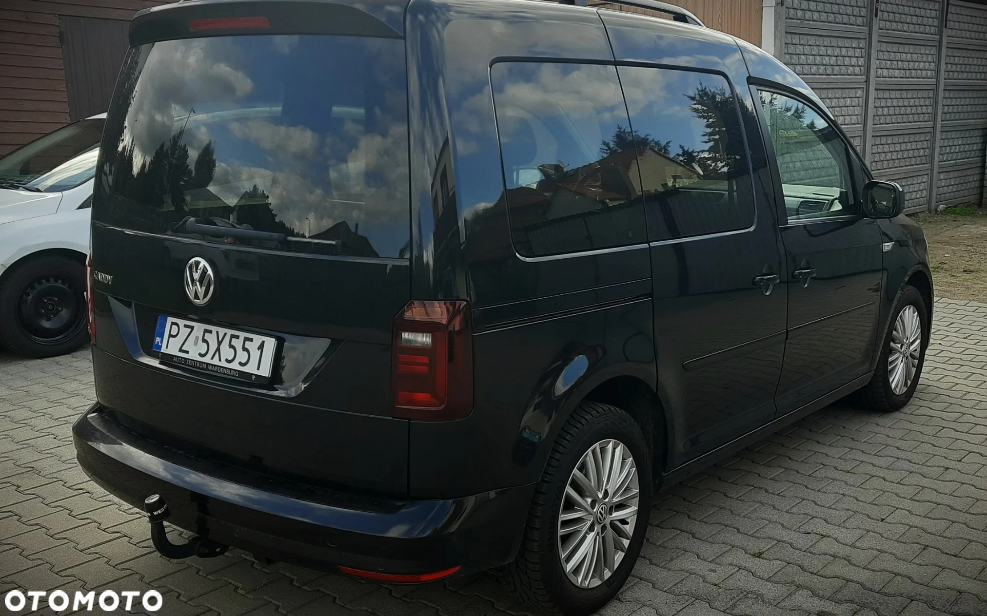 Volkswagen Caddy 2.0 TDI Comfortline - 16