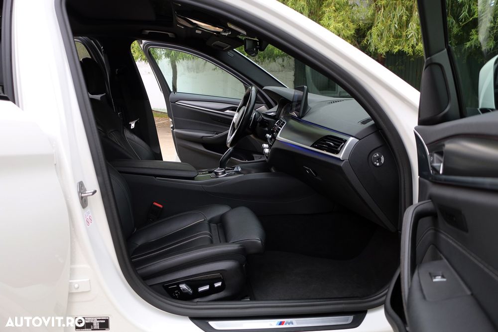 BMW Seria 5 530i xDrive AT MHEV - 11