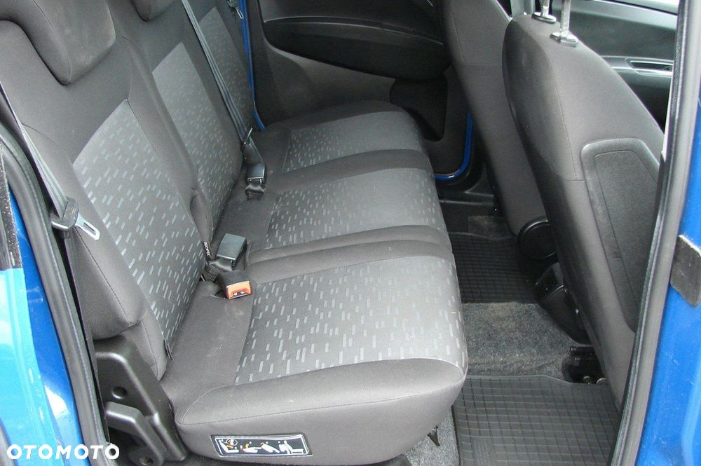 Opel Combo - 12