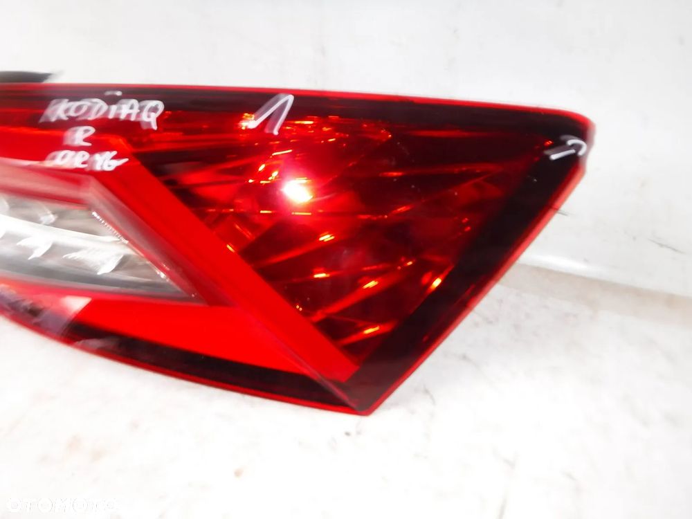 skoda qodiaq lampa tył prawa nowa oryginał z uszkodz - 7