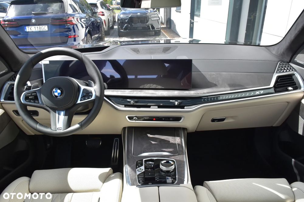BMW X7 xDrive40d mHEV M Sport Edition sport - 17