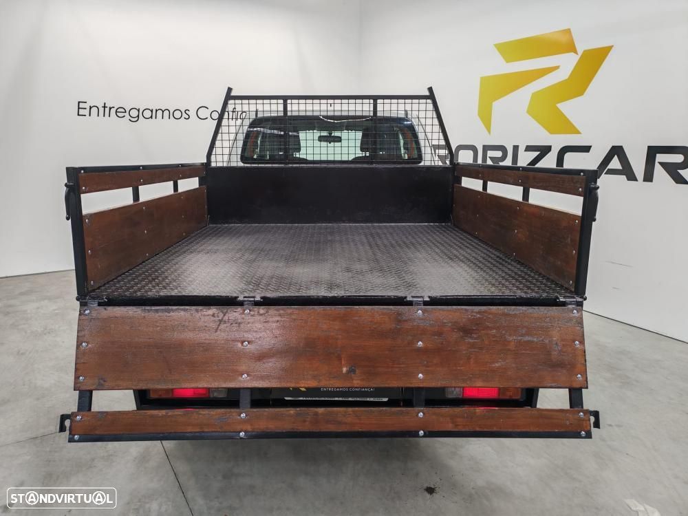 Toyota Hilux 2.4 D-4D 4WD CE 3L - 8