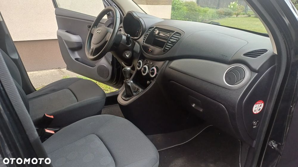 Hyundai i10 1.1 - 12