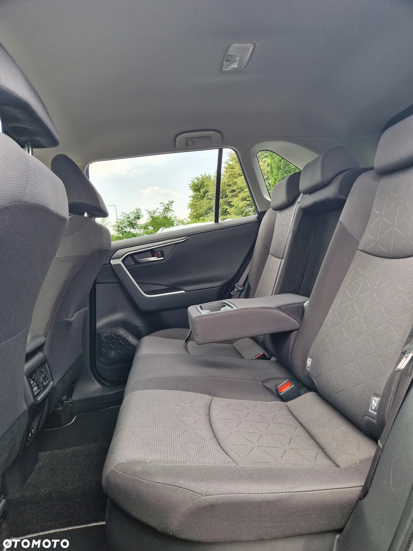 Toyota RAV4 2.5 Hybrid Comfort 4x2 - 23