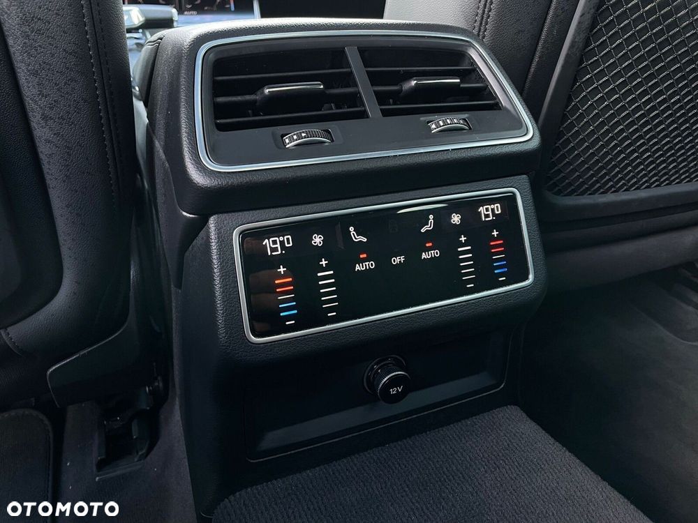Audi A6 Avant - 13