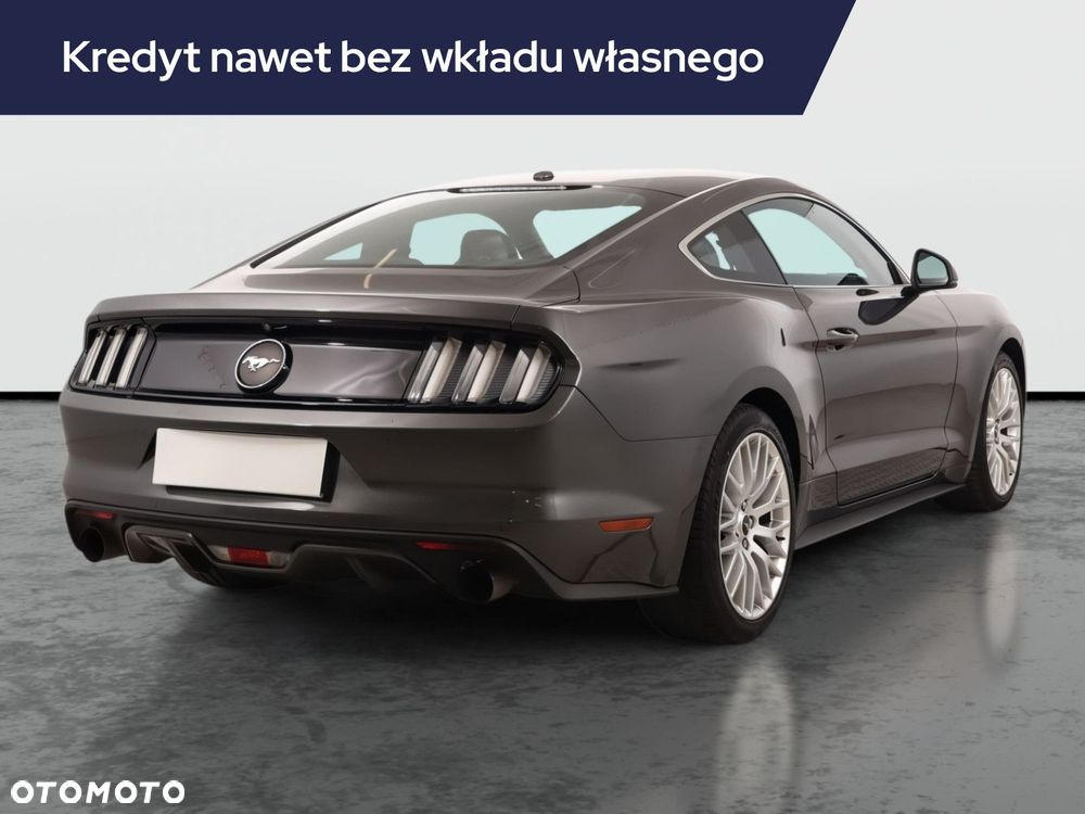 Ford Mustang - 7