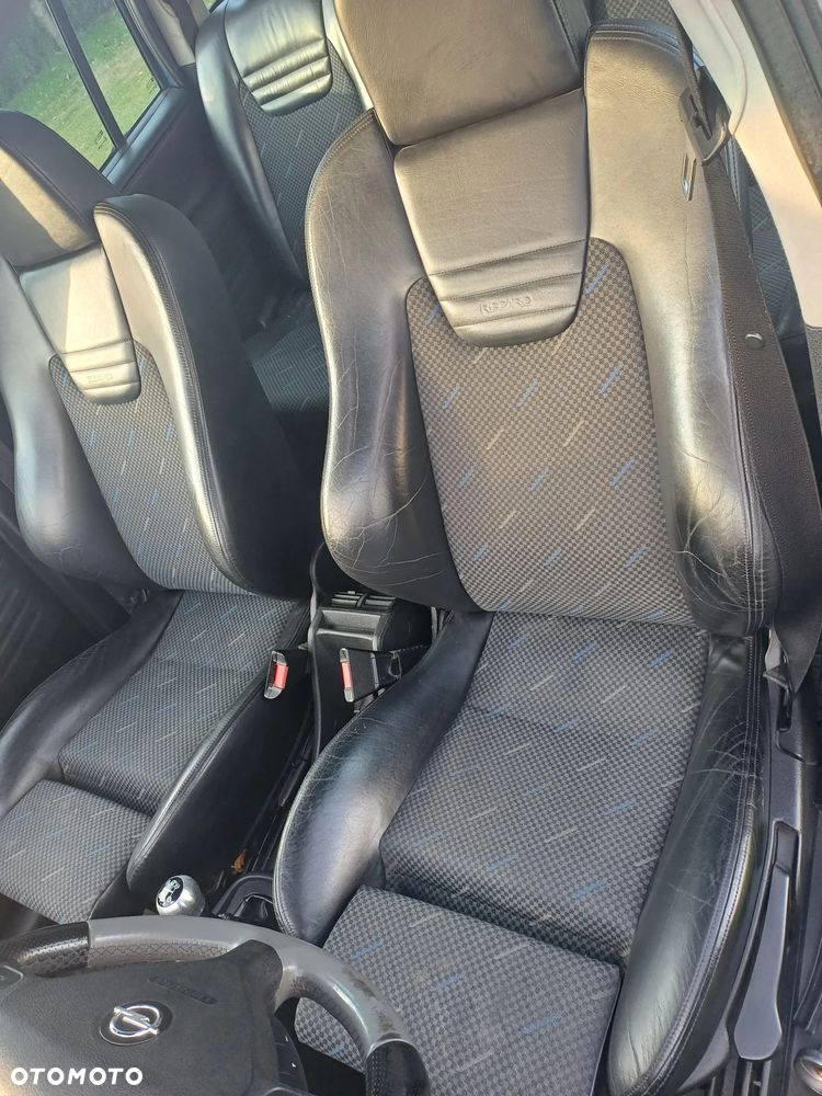 Opel Zafira - 9