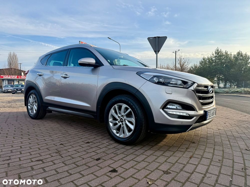 Hyundai Tucson 1.7 CRDI BlueDrive TourdePologne 2WD - 31