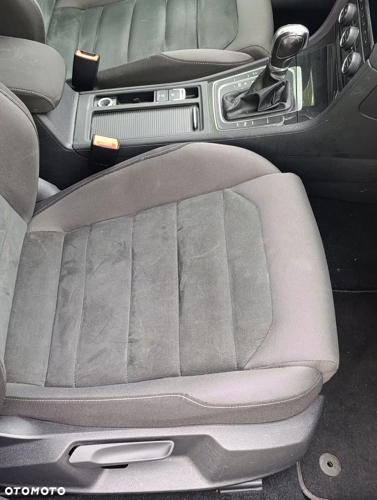 Volkswagen Golf 1.6 TDI SCR DSG Comfortline - 15
