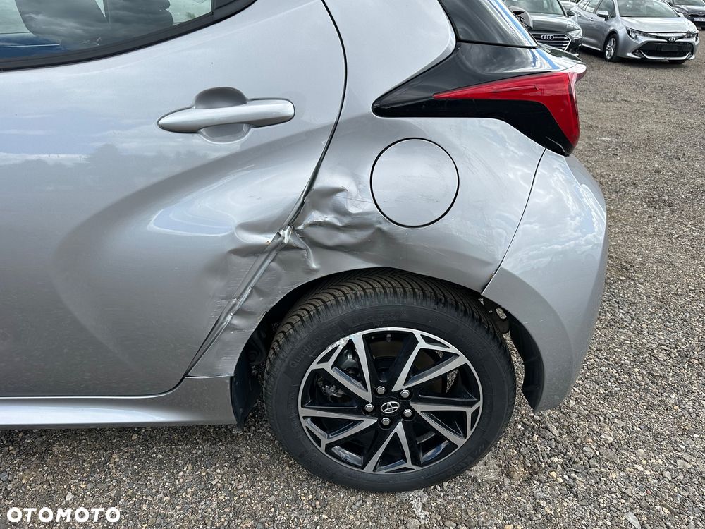Toyota Yaris - 37