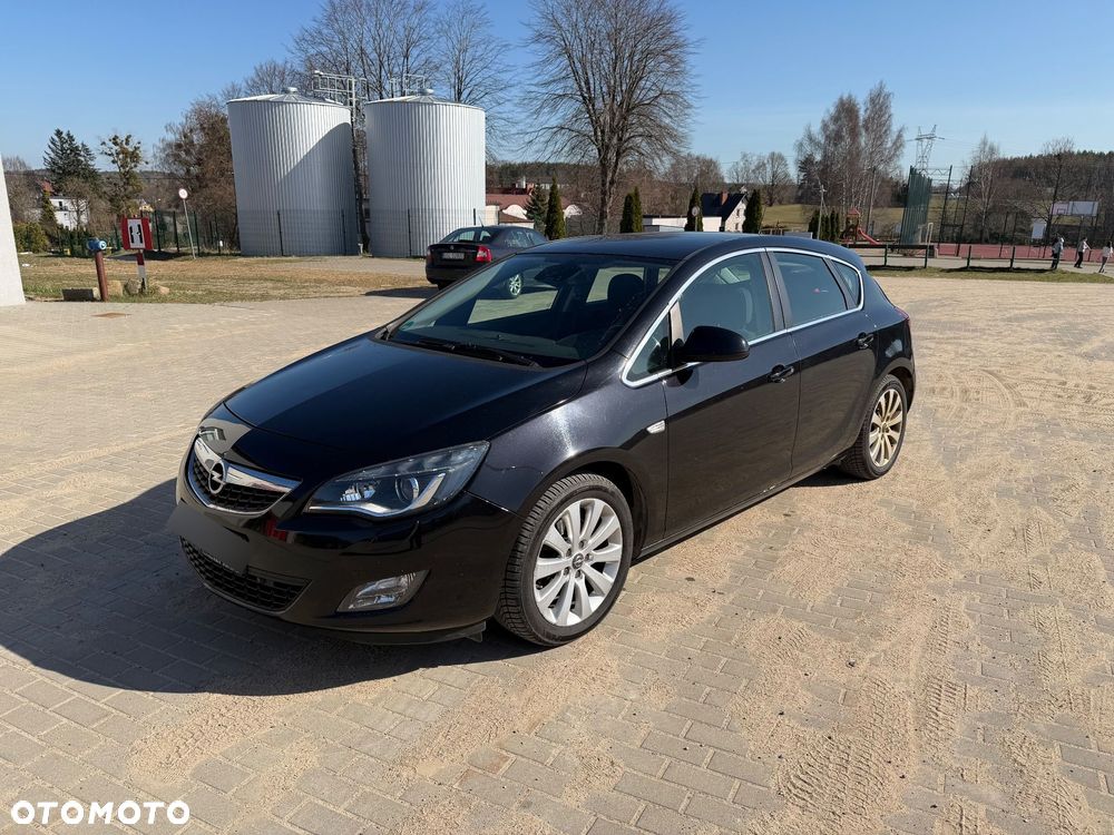 Opel Astra 2.0 CDTI Cosmo - 1