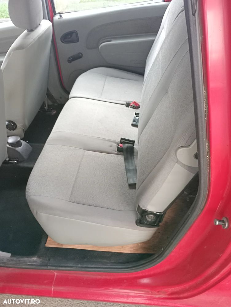 Dacia Logan - 4