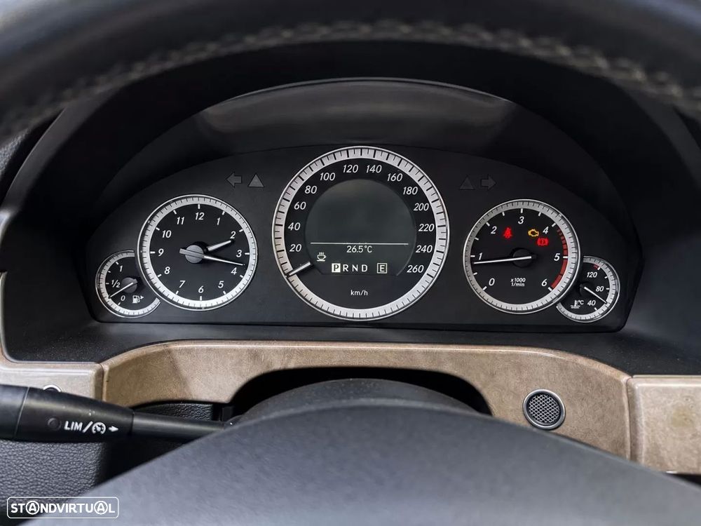 Mercedes-Benz E 220 CDi Elegance BE Auto.140g - 12