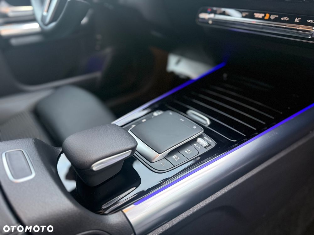 Mercedes-Benz GLA - 19