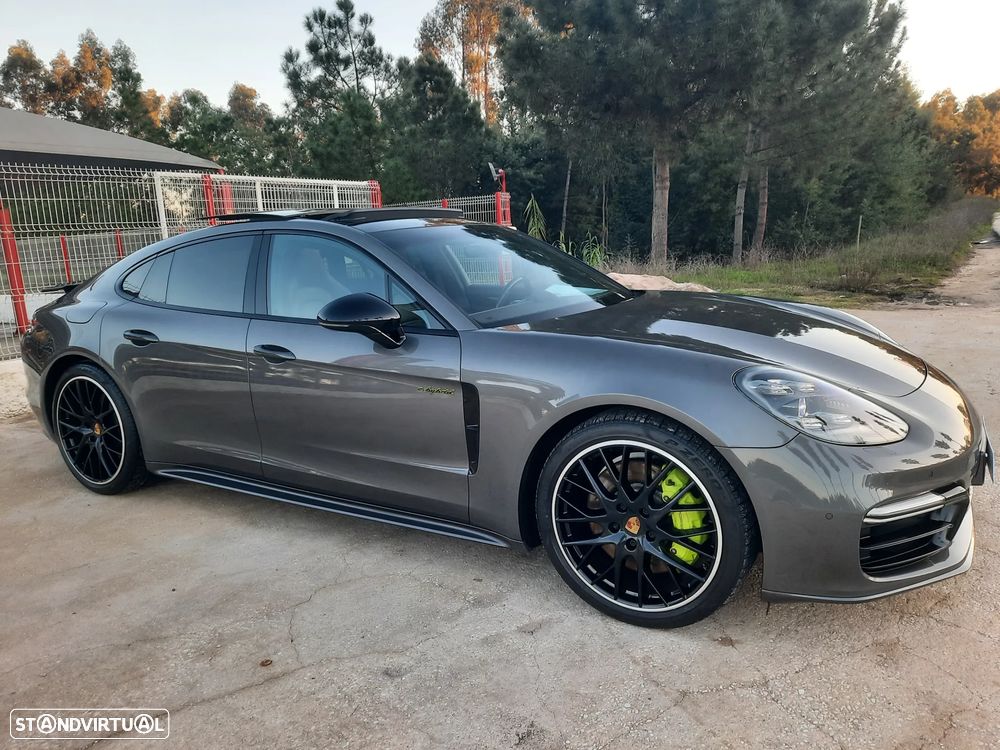 Porsche Panamera 4 E-Hybrid - 13