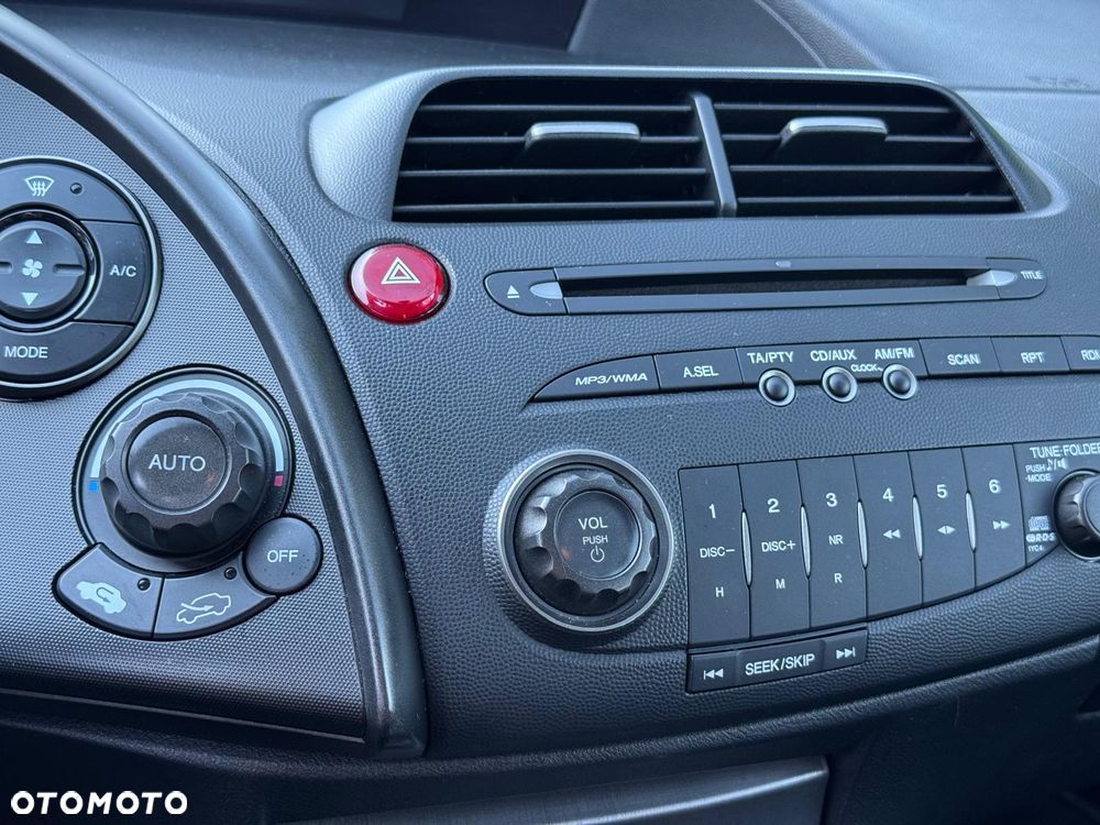 Honda Civic 1.4 i-VTEC Comfort - 8