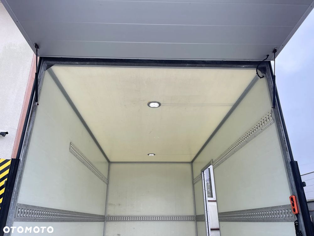 Iveco Daily 3,0 Izoterma Winda - 10