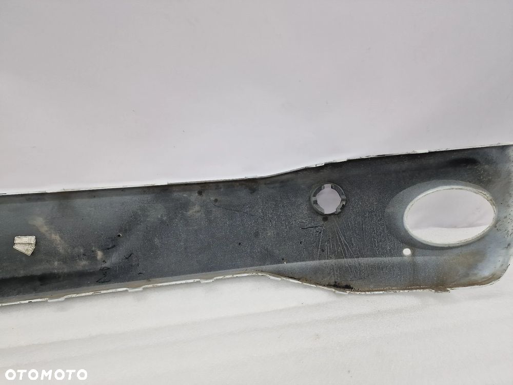 VW UP LIFT 16- BLENDA / LISTWA KRATKI ŚRODKOWEJ , NR AUKCJI KR159 - 13