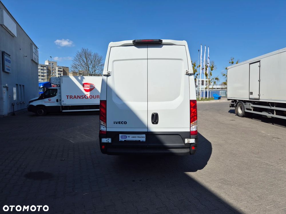 Iveco 35S16V (32727) - 8