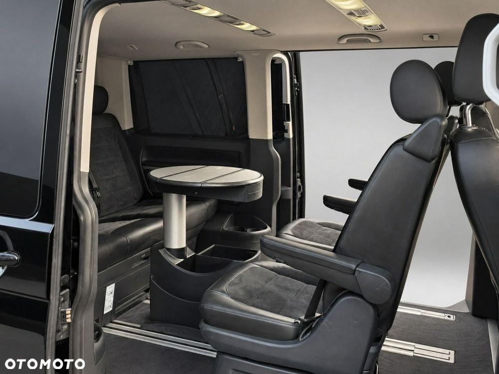 Volkswagen Multivan - 8