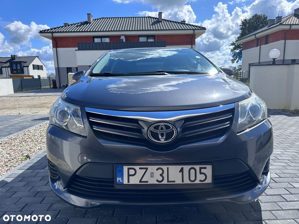 Toyota Avensis 1.6 Luna - 13