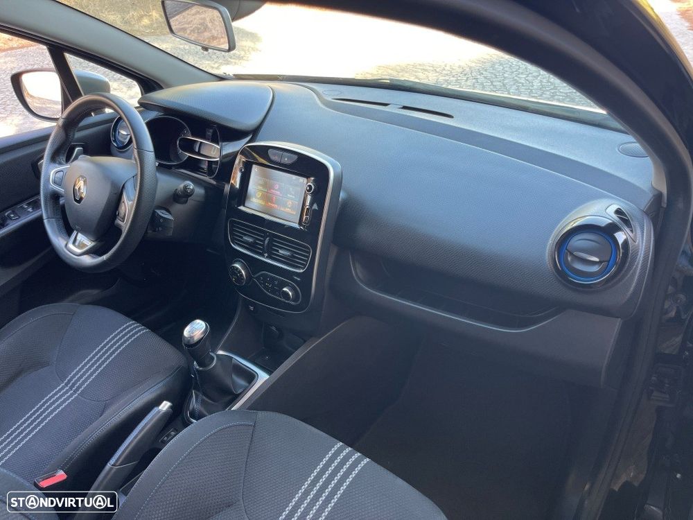 Renault Clio Sport Tourer 0.9 TCe GT Line - 33