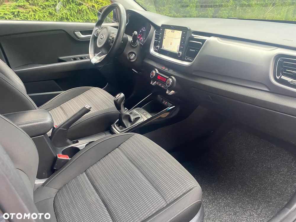 Kia Stonic 1.4 L - 23