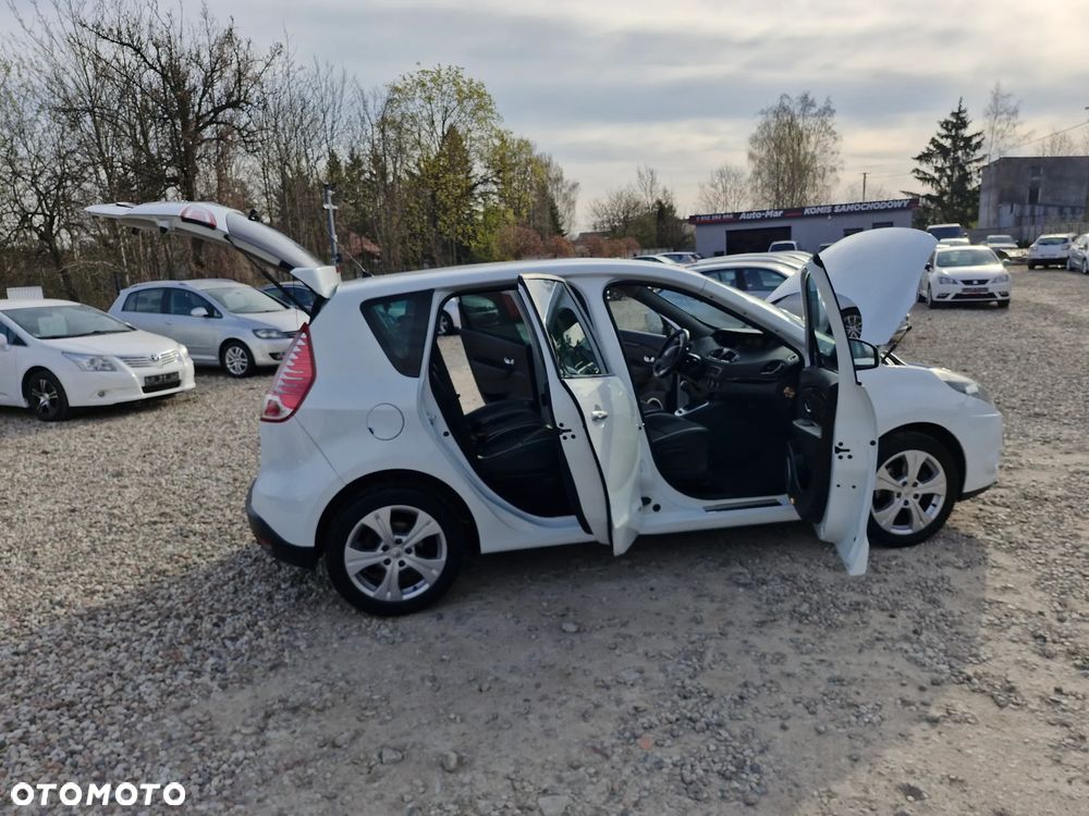 Renault Scenic 1.6 16V Confort Authentique - 14