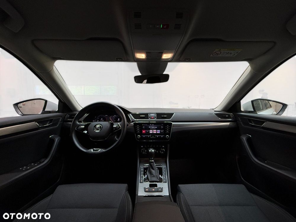 Skoda Superb 2.0 TDI SCR 4x4 Style DSG - 29