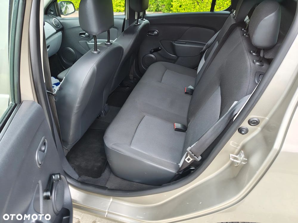 Dacia Sandero 1.2 16V 75 Celebration - 12