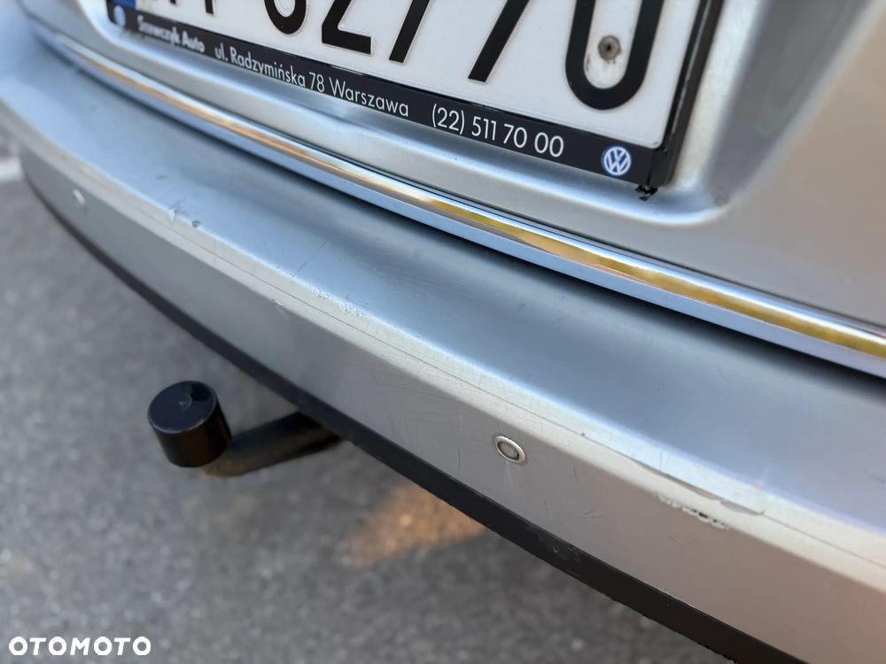 Volkswagen Passat 2.0 TDI Comfortline - 16