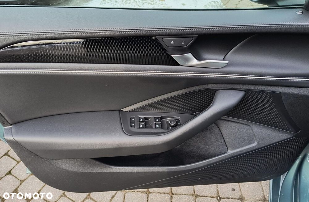 Volkswagen Passat - 24