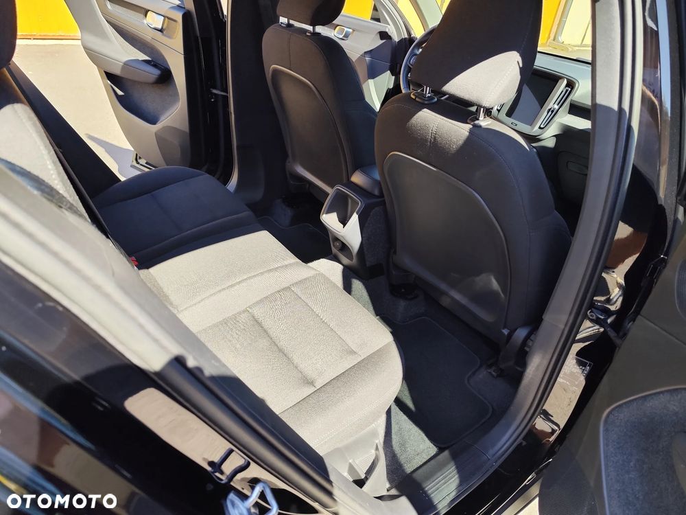 Volvo XC 40 T3 Momentum Core - 17