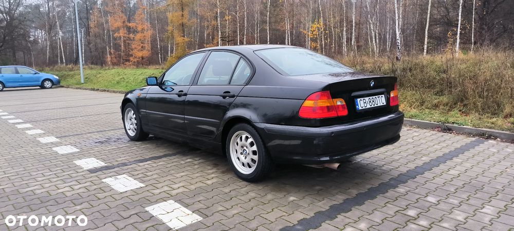 BMW Seria 3 318i Edition Exclusive - 7